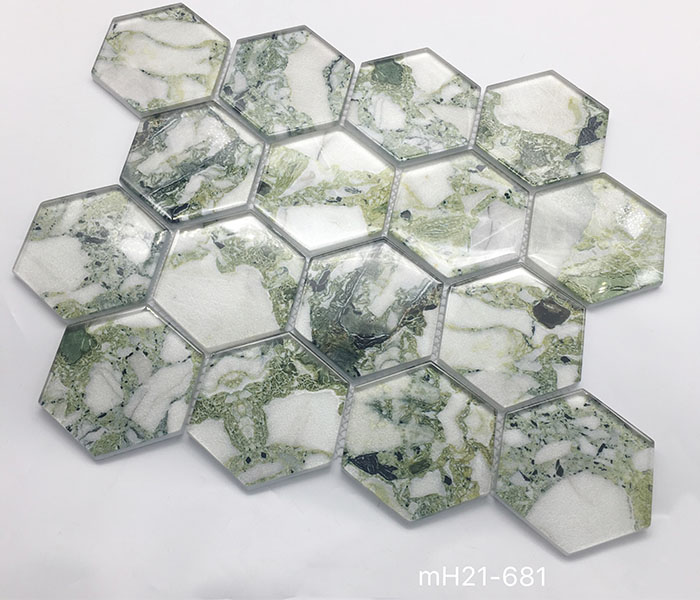 Bună vânzare Decorație strălucitoare Backsplash Forma hexagonală Gresie baie Mozaic de sticlă